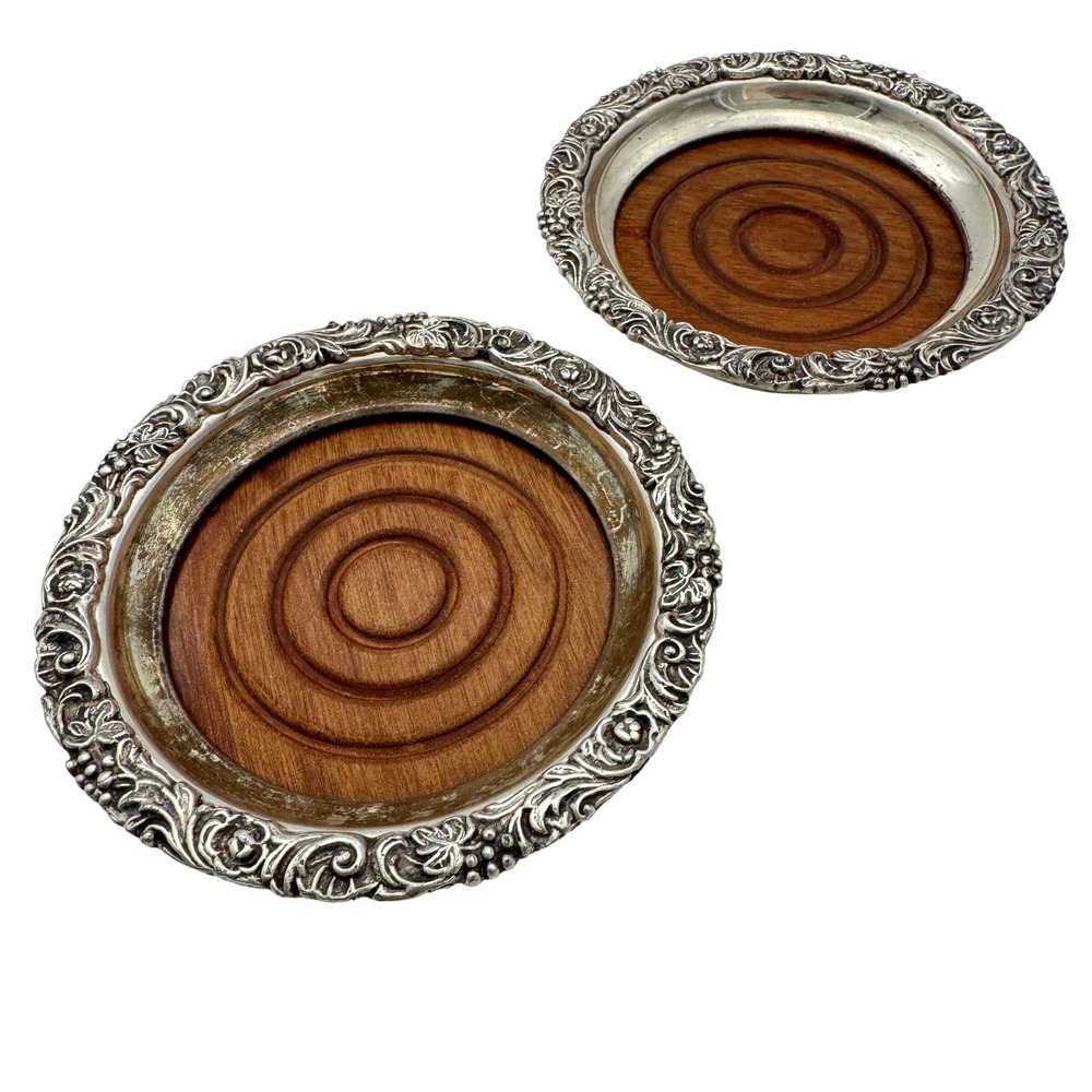 Wine Bottle Coasters Wallace Silverplate Wood Base Silver Grapevine 2770 Vintage